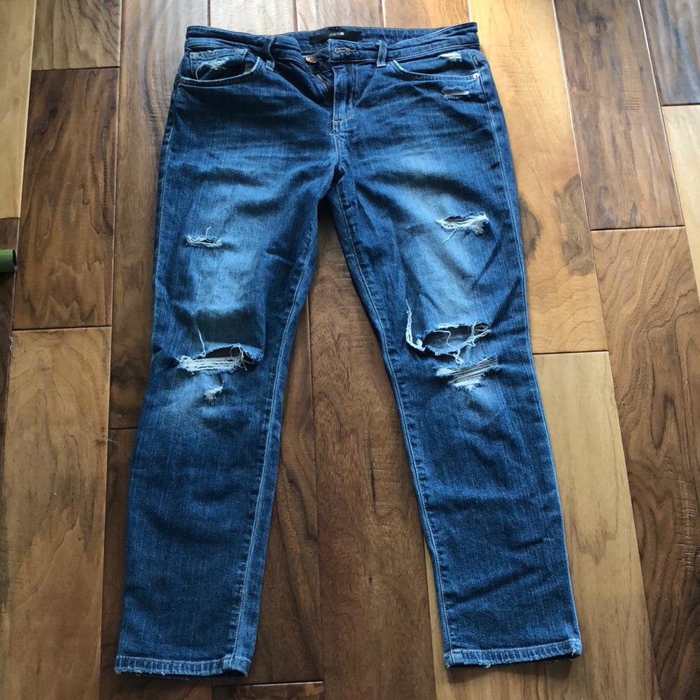 Joe’s Jeans size 30 keagan distressed jeans